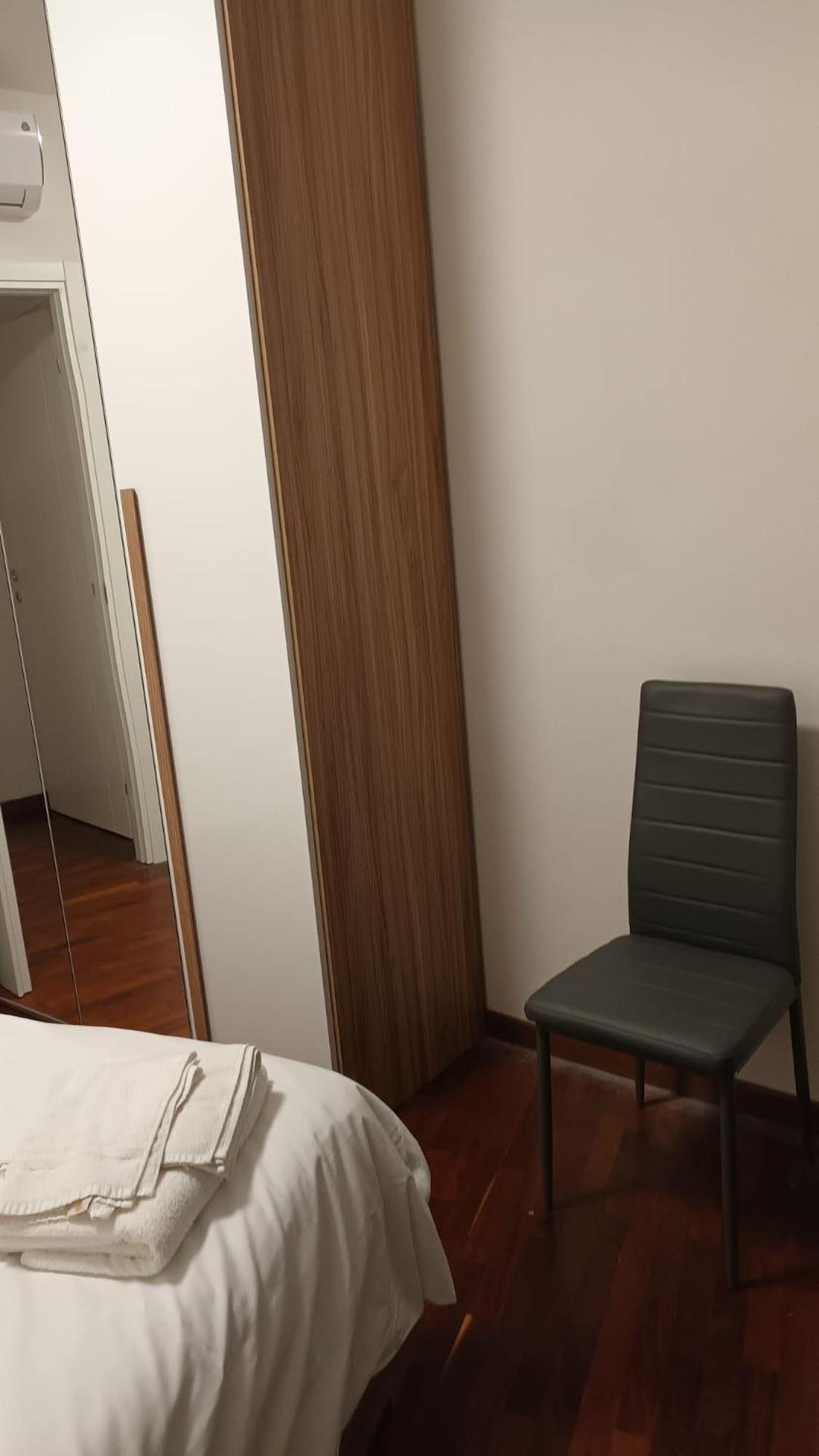 Casa N 1 Con Parcheggio Privato E Colonnina Ricarica Apartment Livorno Exterior foto